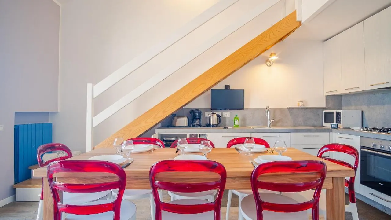 La Casa Sulla Collina - Italian Homing Daire Padenghe sul Garda 0*,