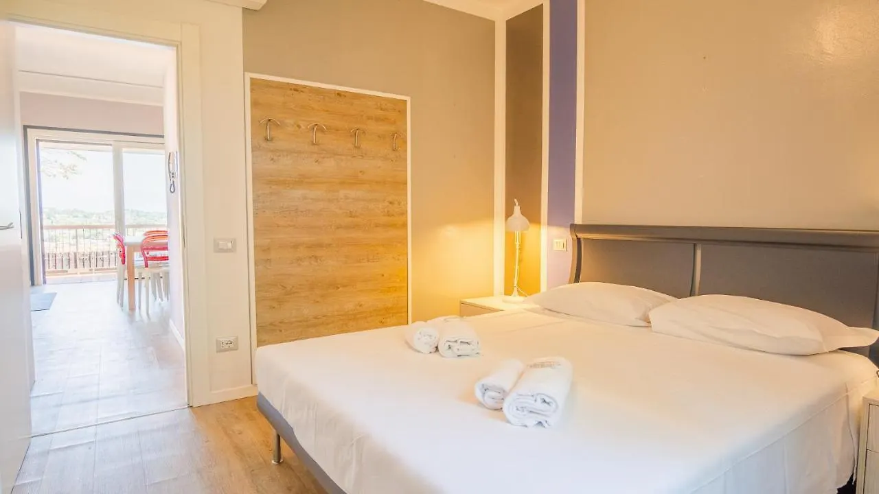 La Casa Sulla Collina - Italian Homing Daire Padenghe sul Garda 0*,